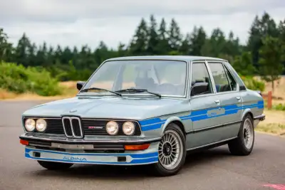 i want buy a older bmw M any condition or location 867-687-1895 BMW M3 E30 BMW M3 E36 BMW M5 E28 E34...