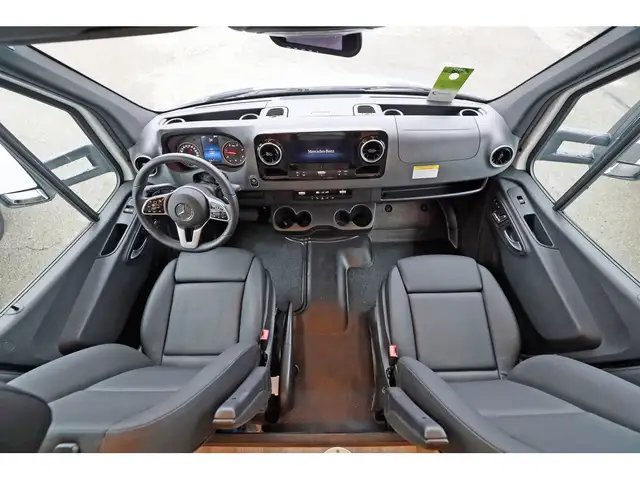 2024 Entegra Coach Qwest SE 24L + Moteur Mercedes Diesel in RVs & Motorhomes in Laval / North Shore - Image 26