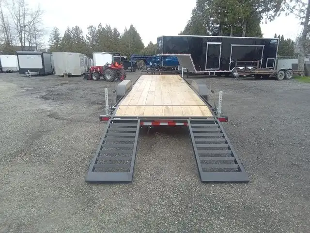 2026 Canada Trailers 24ft Equipment Trailer in Cargo & Utility Trailers in Calgary - Image 5