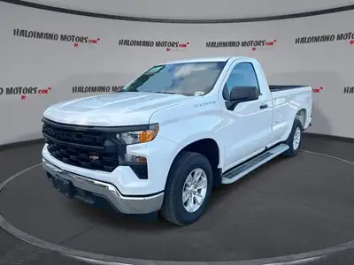 This Chevrolet Silverado 1500 has a strong Gas V8 5.3L engine powering this Automatic transmission....