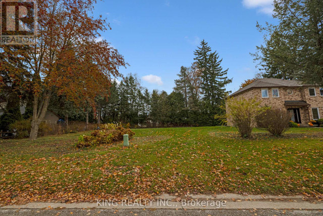 13 IVAN AVE Caledon, Ontario in Houses for Sale in Mississauga / Peel Region - Image 3