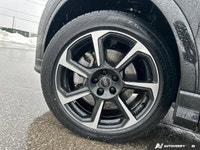 The advertised vehicle price is based on a promotional finance offer. Customers who purchase the veh... (image 8)