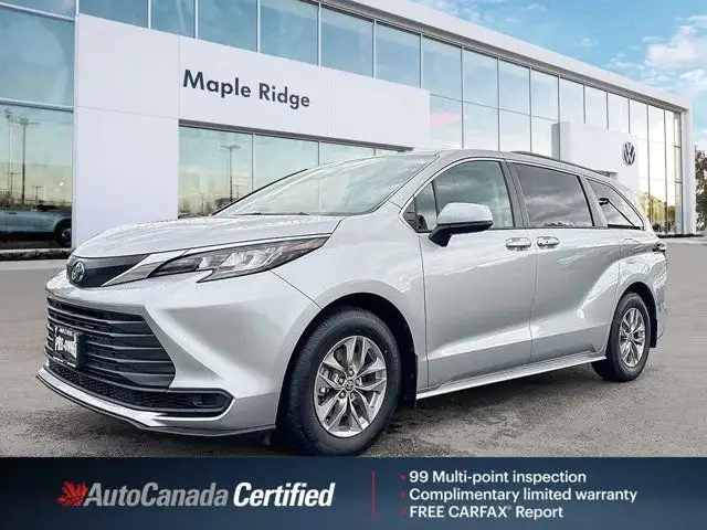 2022 Toyota Sienna LE | Cross-Traffic Alert | Heated Seats in Cars & Trucks in Tricities/Pitt/Maple - Image 2