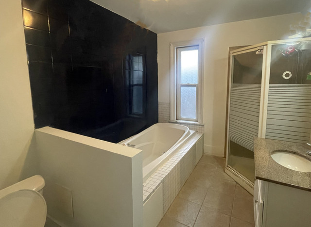 3 Bedroom All inclusive in Long Term Rentals in Belleville - Image 2