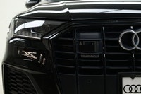 Local trade!!! Treat your family to the features they deserve in this 7 passenger Q7 great features... (image 2)