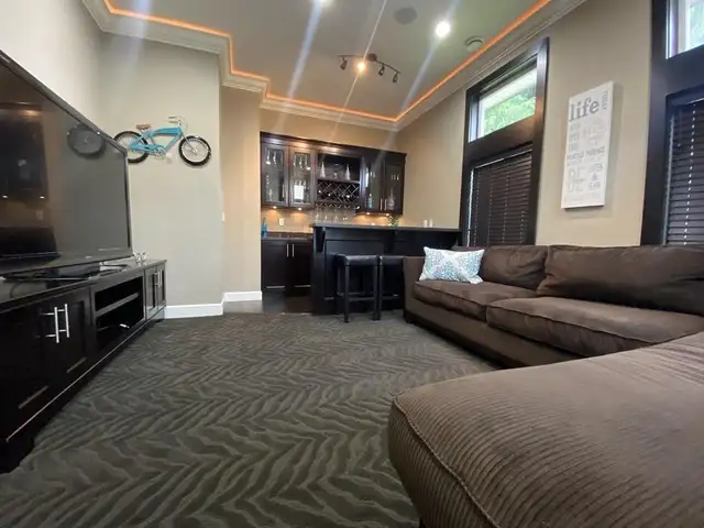 11655 87A AVENUE Surrey, British Columbia in Long Term Rentals in Richmond - Image 15