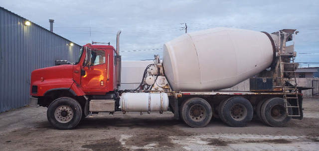 CONCRETE MIXER TRUCK FOR SALE in Heavy Trucks in Thunder Bay - Image 2