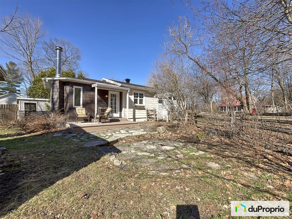 $349,000 - Bungalow for sale in Ile d'Orléans (Ste-Pétronille) — photo 2