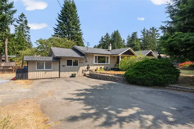 3 Bed Rancher in Pleasant Valley - Minutes from Brannen Lake