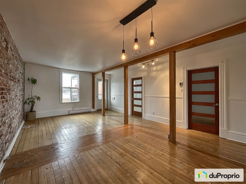 $424,000 - Triplex for sale in Trois-Rivières (Trois-Rivières) — photo 2