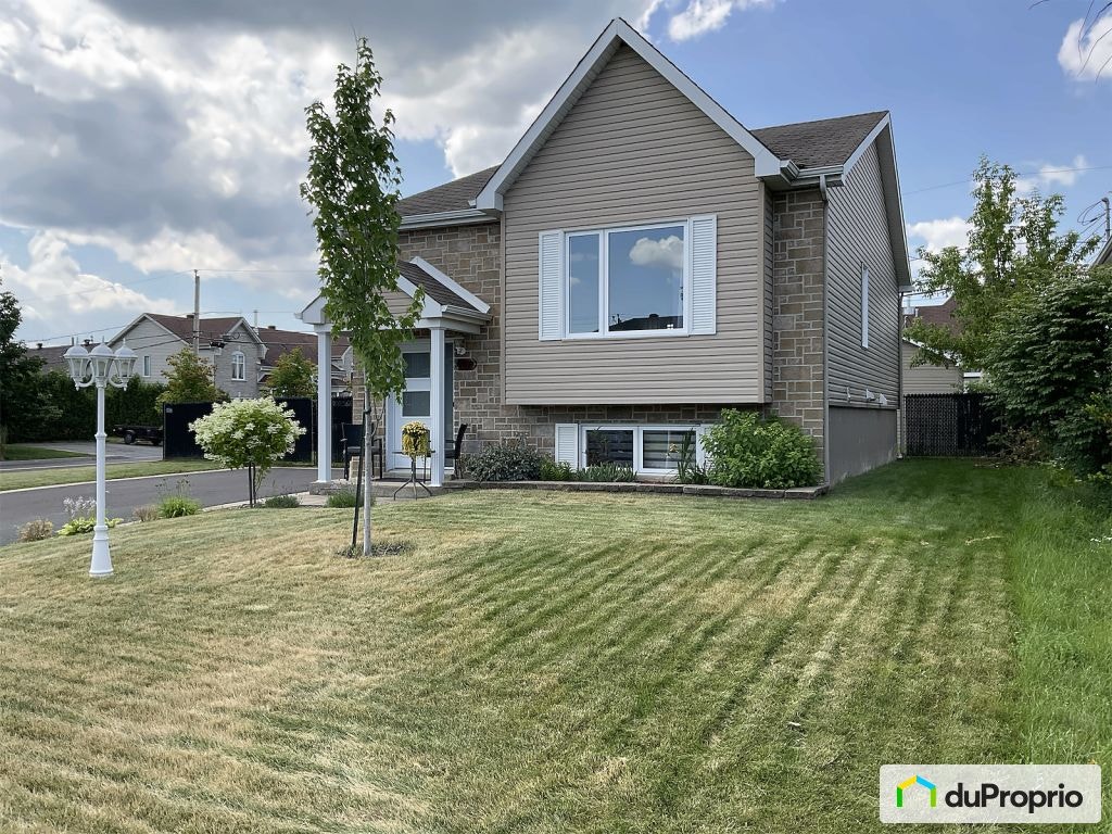 $545,000 - Bungalow for sale in St-Amable — photo 1