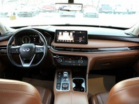 Shop this loaded 2023 INFINITI QX60 Sensory - one owner, fully serviced at INFINITI Gallery, no acci... (image 3)