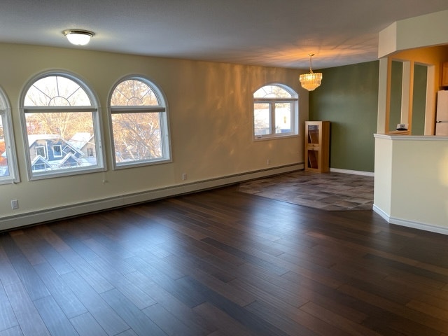 Beautiful 3 Bedroom Condo in Nutana For Rent - Broadway 3