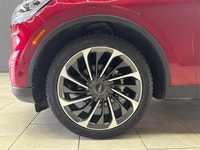 Experience the sophisticated elegance of the 2020 Lincoln Aviator Reserve in a stunning red exterior... (image 8)