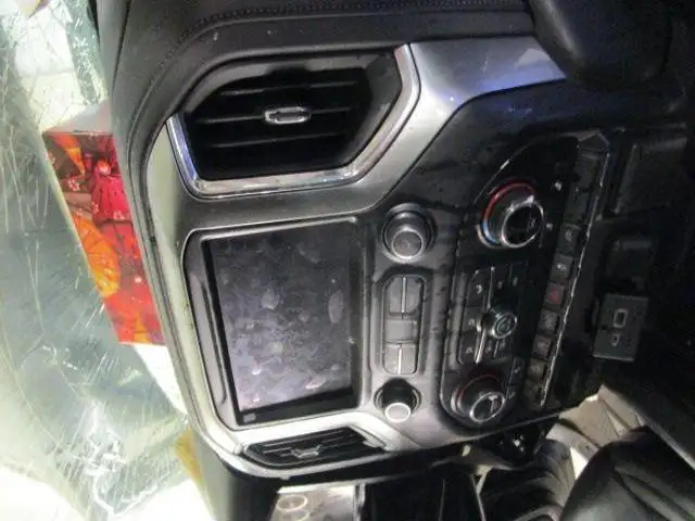 2019 2020 2021 CHEVROLET SILVERADO 1500 LEATHER SEATS CONSOLE in Auto Body Parts in Mississauga / Peel Region - Image 5