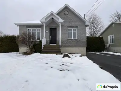 Secteur recherché et très tranquille de Drummondville, à proximité d'un parc pour enfants et de tous...