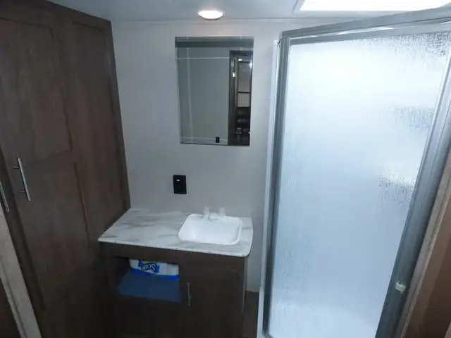 2019 KEYSTONE RV HIDEOUT 19LHSWE (FINANCING AVAILABLE) in Travel Trailers & Campers in Kelowna - Image 10