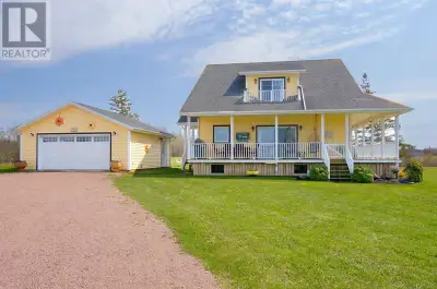 CLICK on VIRTUAL TOUR Link Available - Welcome to your PEI dream home perfect for year-round living...