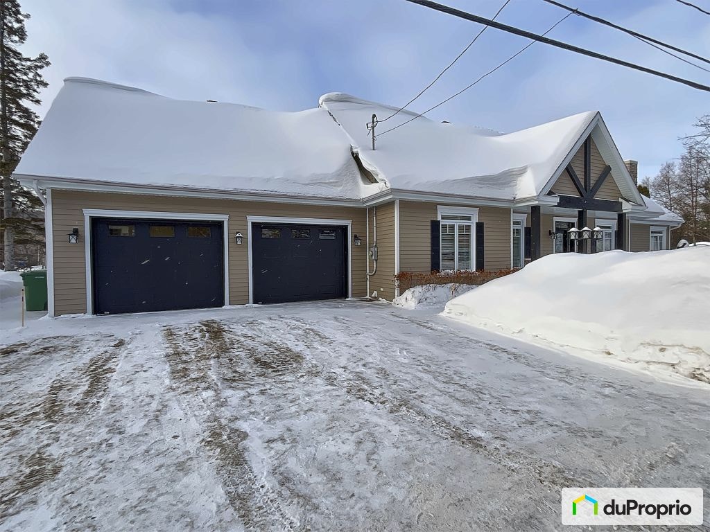 $974,000 - Bungalow for sale in Chicoutimi (Laterrière) — photo 2