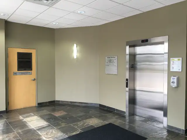 Business Offices and Medical Office Space.  AAA location in SW62864750262659121