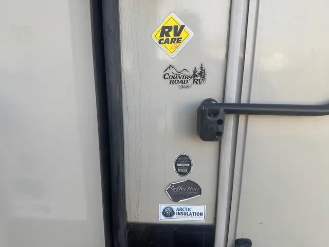 2017 Grand Design REFLECTION 337 RLS in Travel Trailers & Campers in St. Albert - Image 7