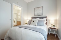 LUXURY 2 BEDROOM PLUS DEN SUITES IN DOWNTOWN VICTORIA! Come and view your new home today! Current In... (image 6)