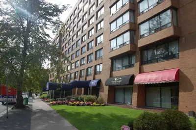 LARGE 1 BR LIVE IN THE HEART OF DOWNTOWN HALIFAX + 1 MONTH FREE! Step into an unbeatable downtown li...