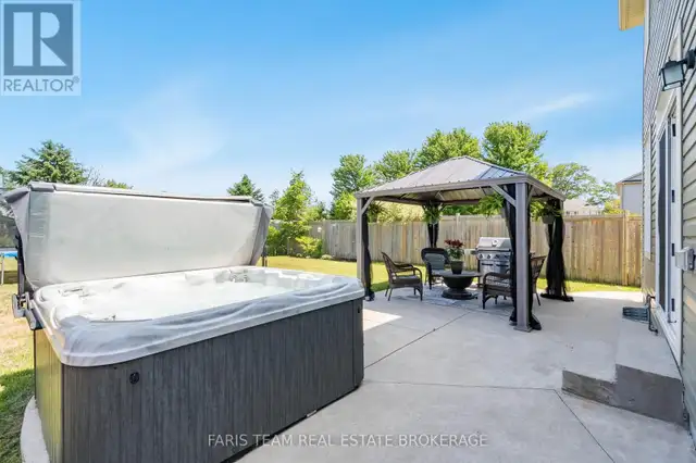 53 CHRISTY DRIVE Wasaga Beach, Ontario in Houses for Sale in Barrie - Image 28