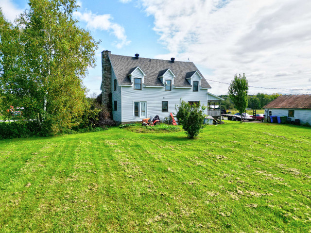 maison a vendre sur 200 acres dans Maisons à vendre  à Longueuil/Rive Sud