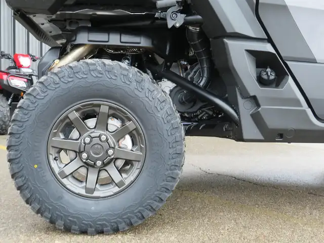 2026 Polaris XPedition XP NorthStar in ATVs in Cambridge - Image 11