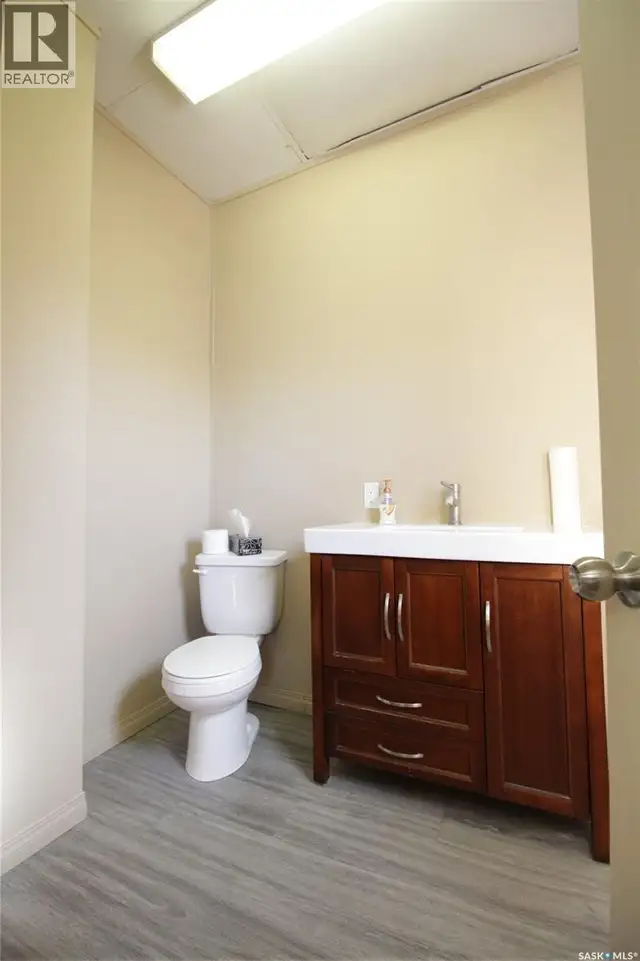 622 Main STREET Moosomin, Saskatchewan in Commercial & Office Space for Sale in Regina - Image 18