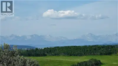 Imagine owning 79 Acres at the end of a dead end, within 10 minutes of Shawnessy, and the Ring road,...