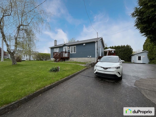 $428,000 - Bungalow for sale in Sherbrooke (Fleurimont) — photo 1