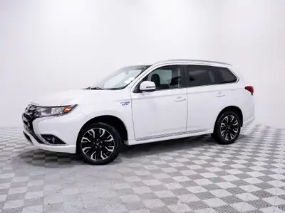 Mitsubishi Outlander PHEV SE S-AWC 2018 : Électrification et Polyvalence Le Mitsubishi Outlander PHE...