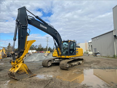Hours: 2550 | Location: Bedford, NS, CA | Attachments: Aux Hydraulics; Attachments: Hydraulic Thumb;...