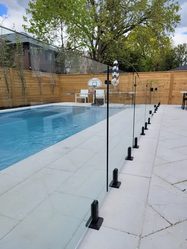 Tempered Glass Panels Standard Sizes for Glass Railing System in Other in Petawawa - Image 9