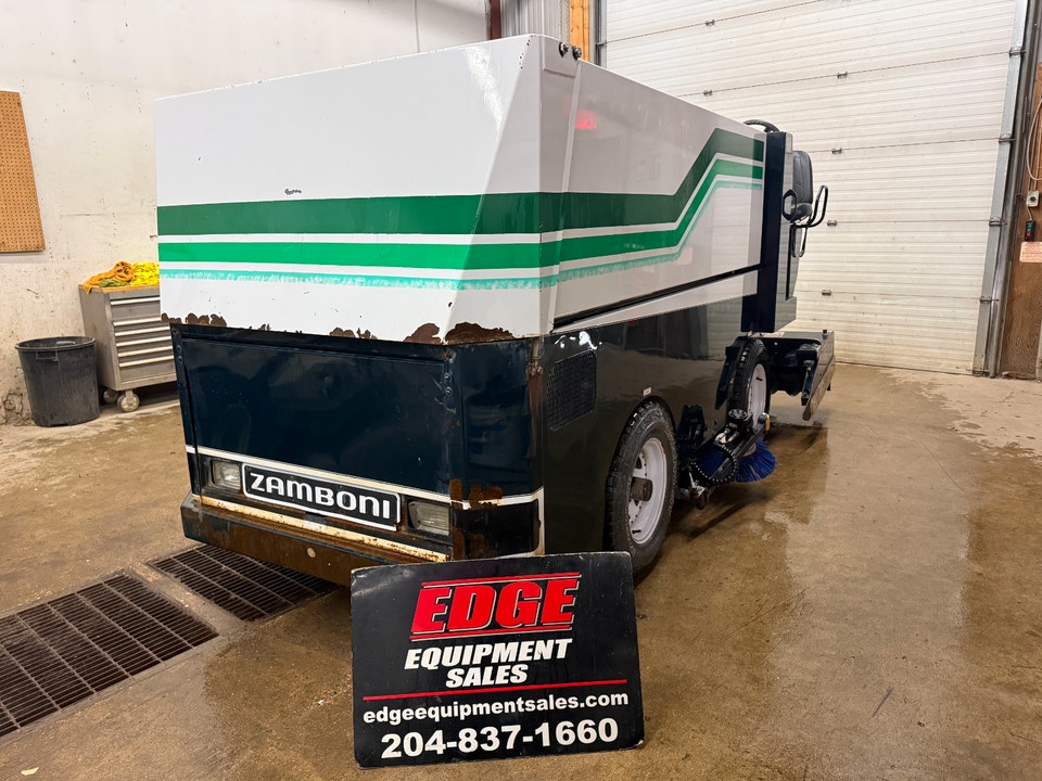 ZAMBONI 440 ICE RESURFACER-OLYMPIA,ENGO ETC | Other | Regina | Free ...