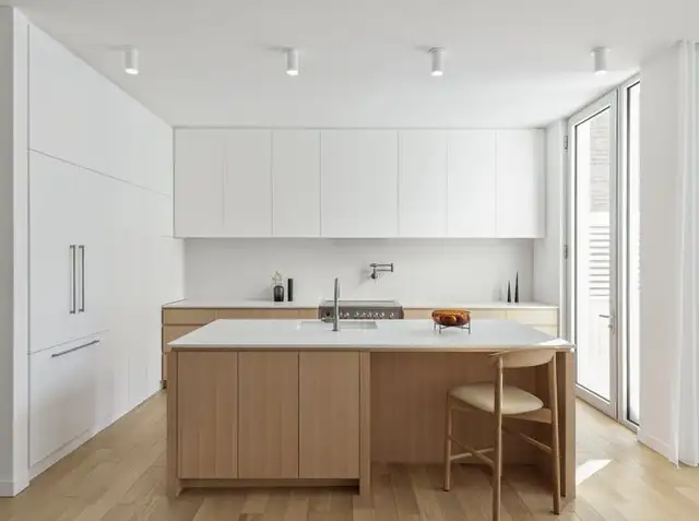 3 Oxenden - Residence 1 in Long Term Rentals in City of Toronto - Image 4