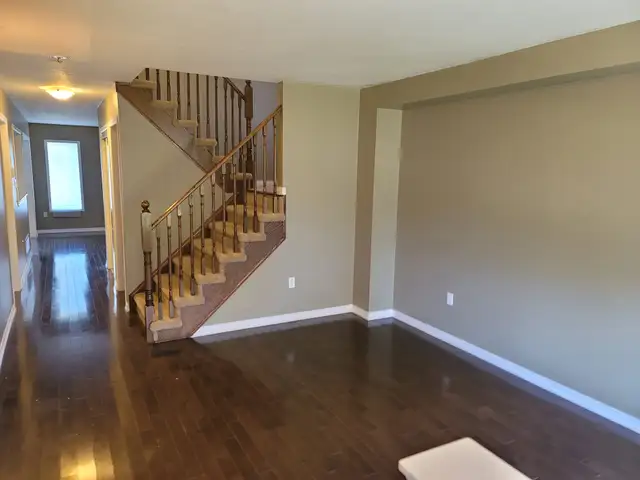 Spacious 4-Bedroom Family Home Across from the Park! in Long Term Rentals in Brantford - Image 22