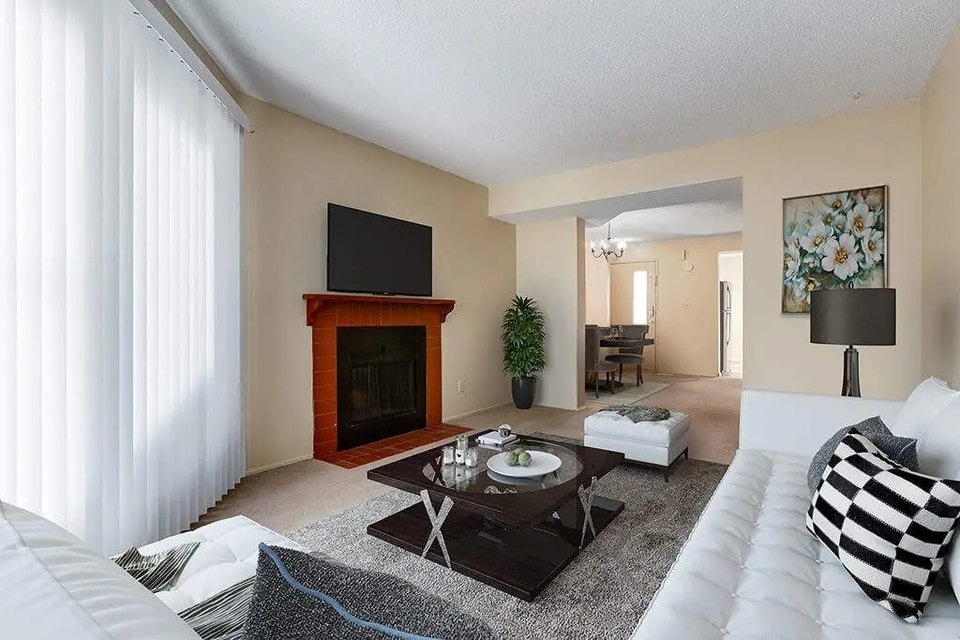 Two-bedroom and three-bedroom townhouses 3
