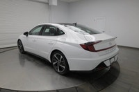 LEATHER STEERING WHEEL, TURBOCHARGED, NAVIGATION SYSTEM, PREMIUM SOUND SYSTEM, PANORAMIC ROOF, ADAPT... (image 4)