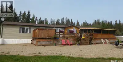 Here is your opportunity to own a great lake home in an excellent location! 8 Sunshine Place sits on...