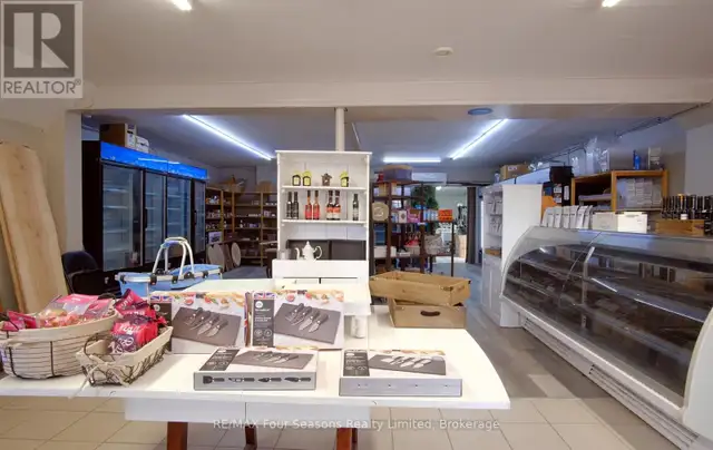 3 - 7296 HIGHWAY 26 Clearview (Stayner), Ontario in Commercial & Office Space for Rent in Oakville / Halton Region - Image 4