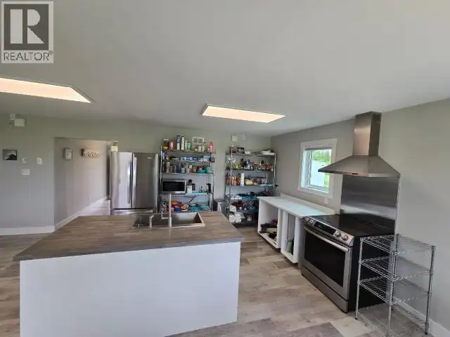 15 TAGISH ESTATES Whitehorse South, Yukon in Houses for Sale in Whitehorse - Image 5
