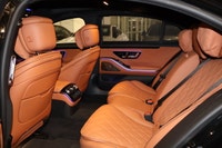 This Mercedes-Benz S-Class has a dependable Intercooled Turbo Gas/Electric I-6 3.0 L/183 engine powe... (image 9)