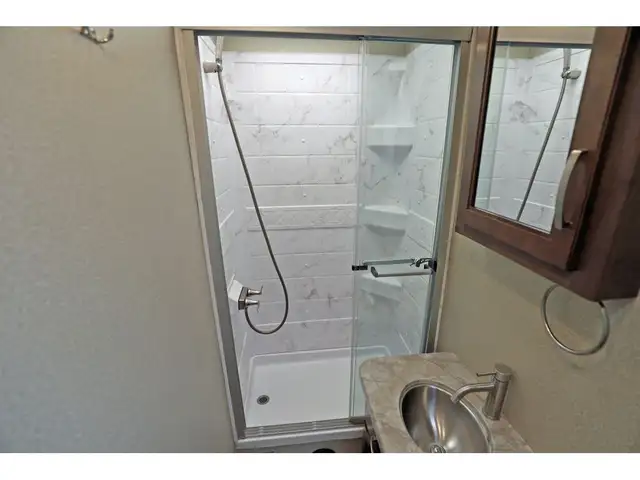 2020 Entegra Coach Vision 26X 2 extensions Classe A Vision in RVs & Motorhomes in Laval / North Shore - Image 17