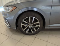 This 2025 Volkswagen Jetta Comfortline is a smart choice for drivers who want modern efficiency, eve... (image 9)
