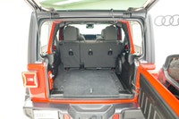 Why buy new? Save over $13,800 + tax from new on this ultra low KM 2026 Jeep Wrangler 4-Door 4x4 Rub... (image 7)