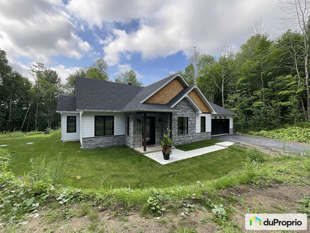$950,000 - Bungalow for sale in Ste-Mélanie — photo 2