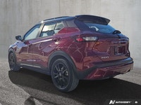 *CLEAN CARFAX, ONE OWNER. * This Kick comes equipped with 360 View Cameras, Bose Personal Sound, Hea... (image 2)